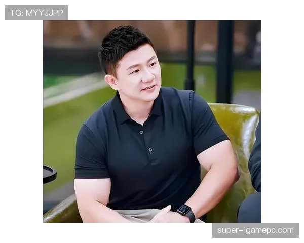 陈一冰穿得随便，口袋里可能装着别人好几年的房租